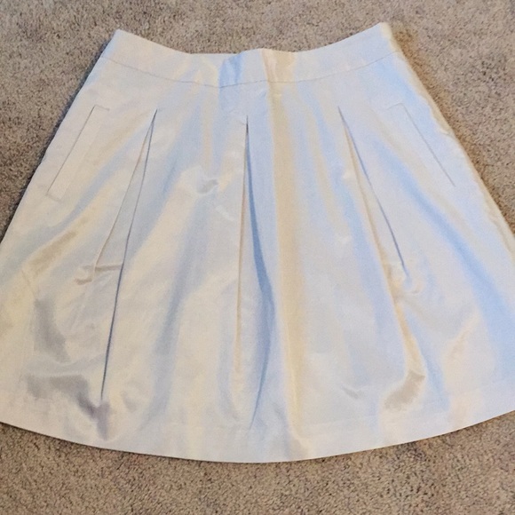 BCBGMaxAzria Dresses & Skirts - BCBG MAXAZRIA skirt with pockets